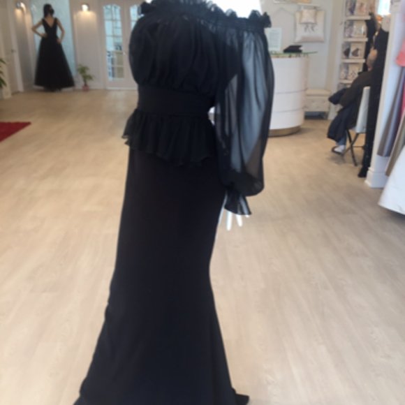 Wayne Clarke Gown in Red - Picture 2 of 3